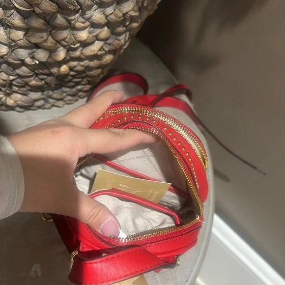 Michael Kors Red Backpack with Gold Studs - bibarnabloc.cat display picture 2